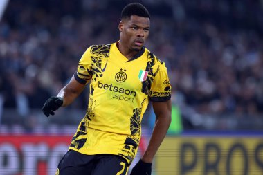 Denzel Dumfries tỏa sáng mùa 2024/25 tại Inter